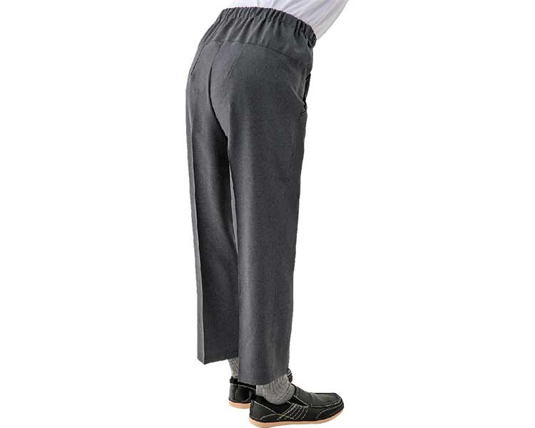 背中が出にくい深履きパンツ