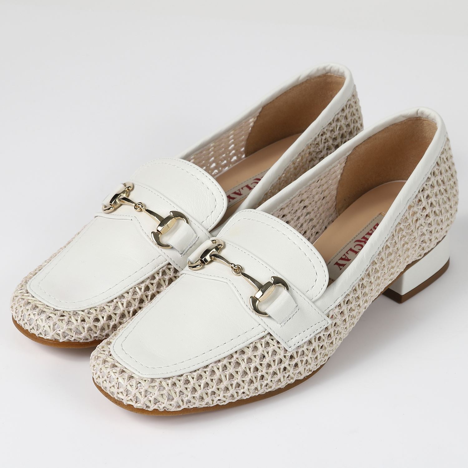 メッシュビットローファー