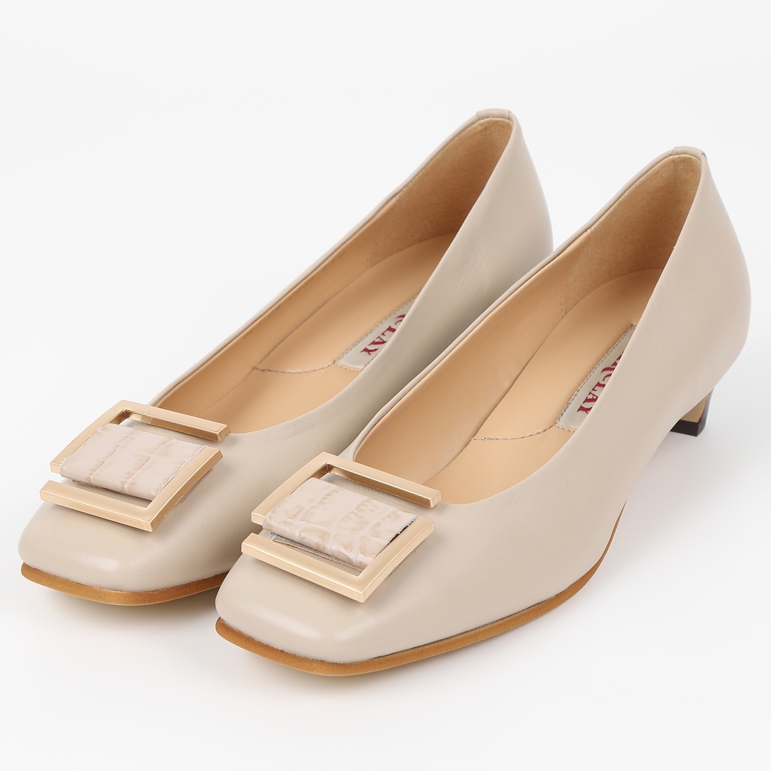 クロコ柄バックルパンプス