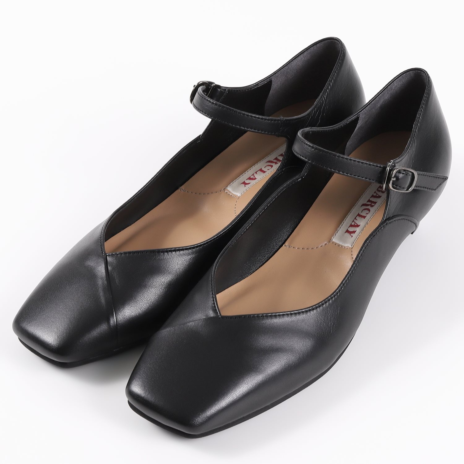 ストラップ付パンプス