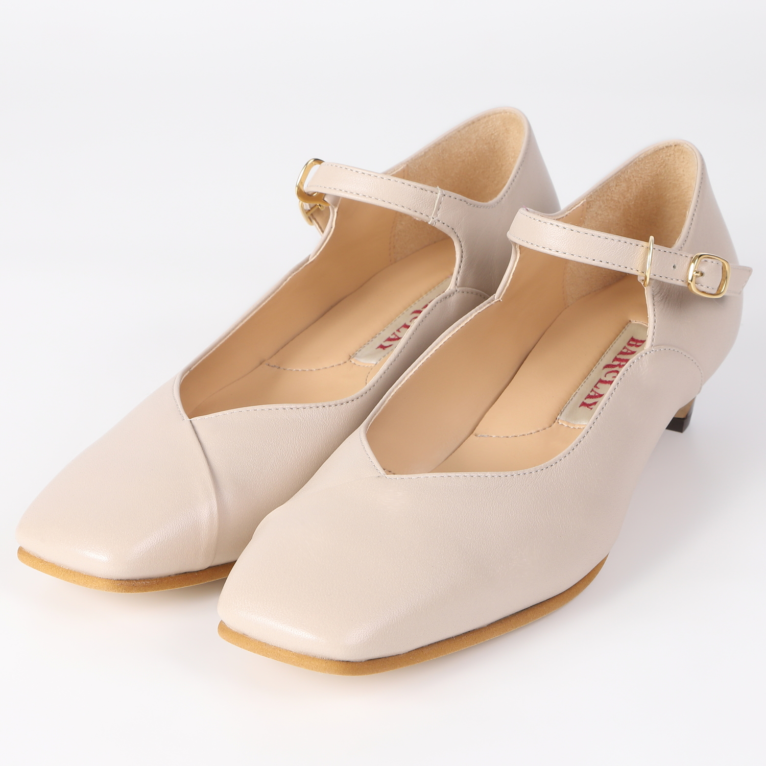 ストラップ付パンプス