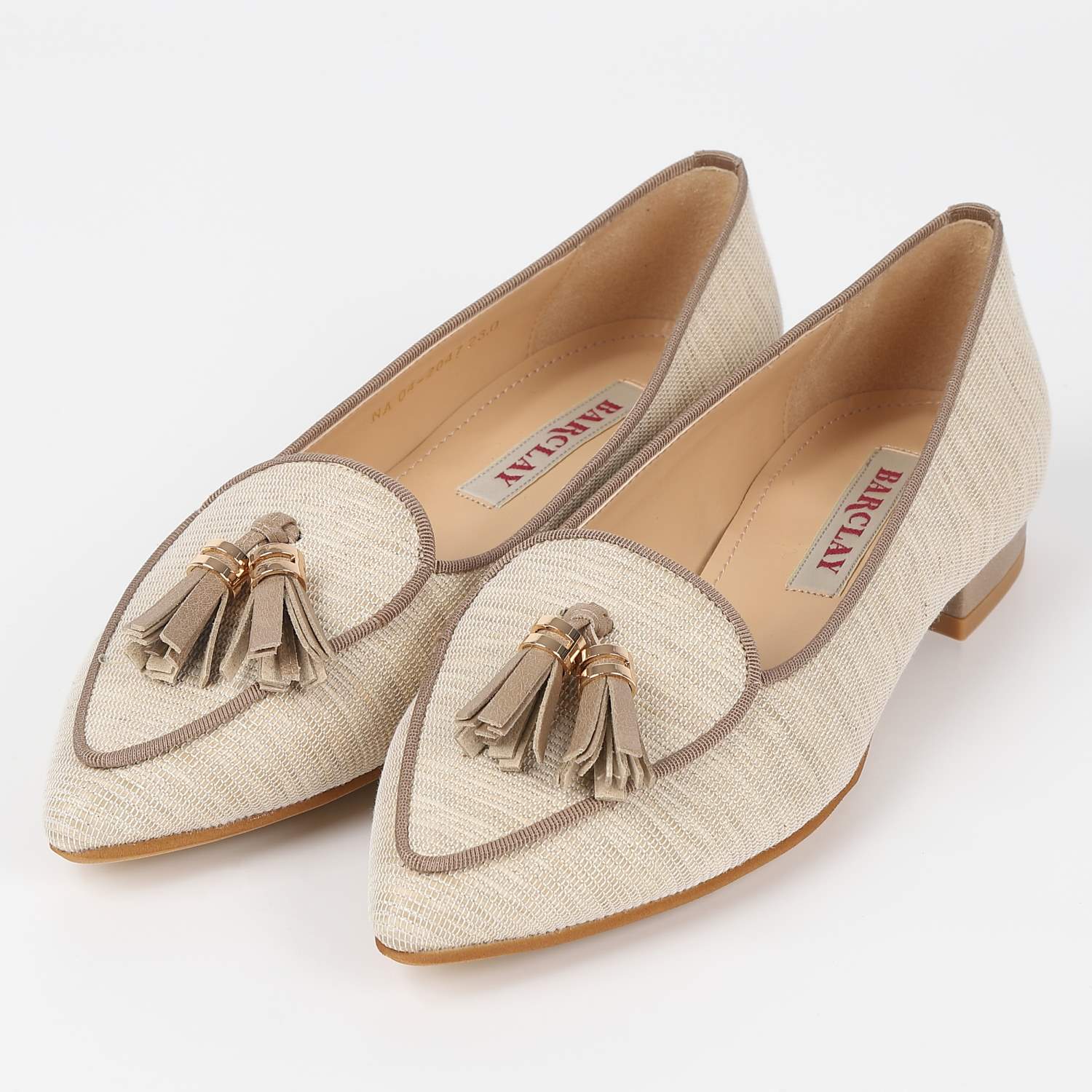 タッセル付パンプス