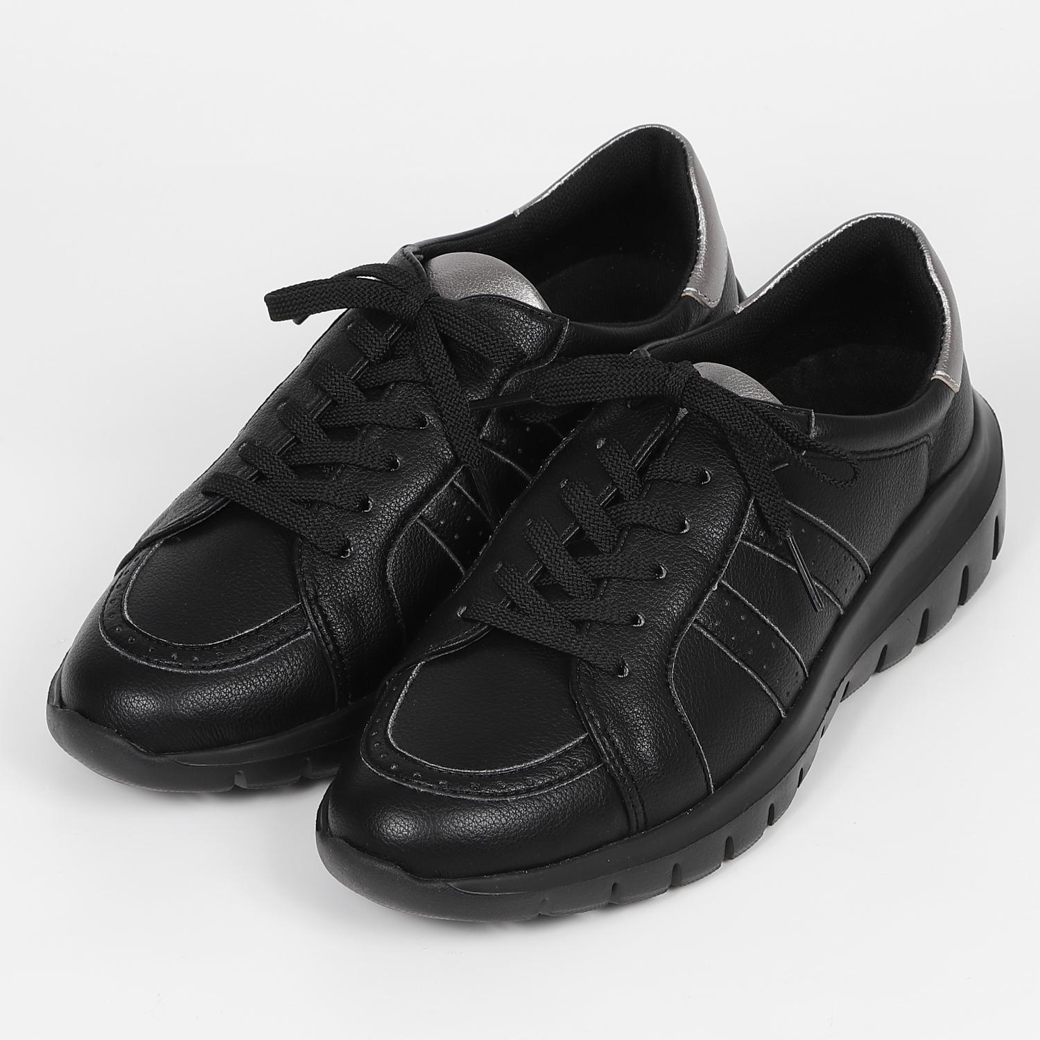 シンプルコンビスニーカー