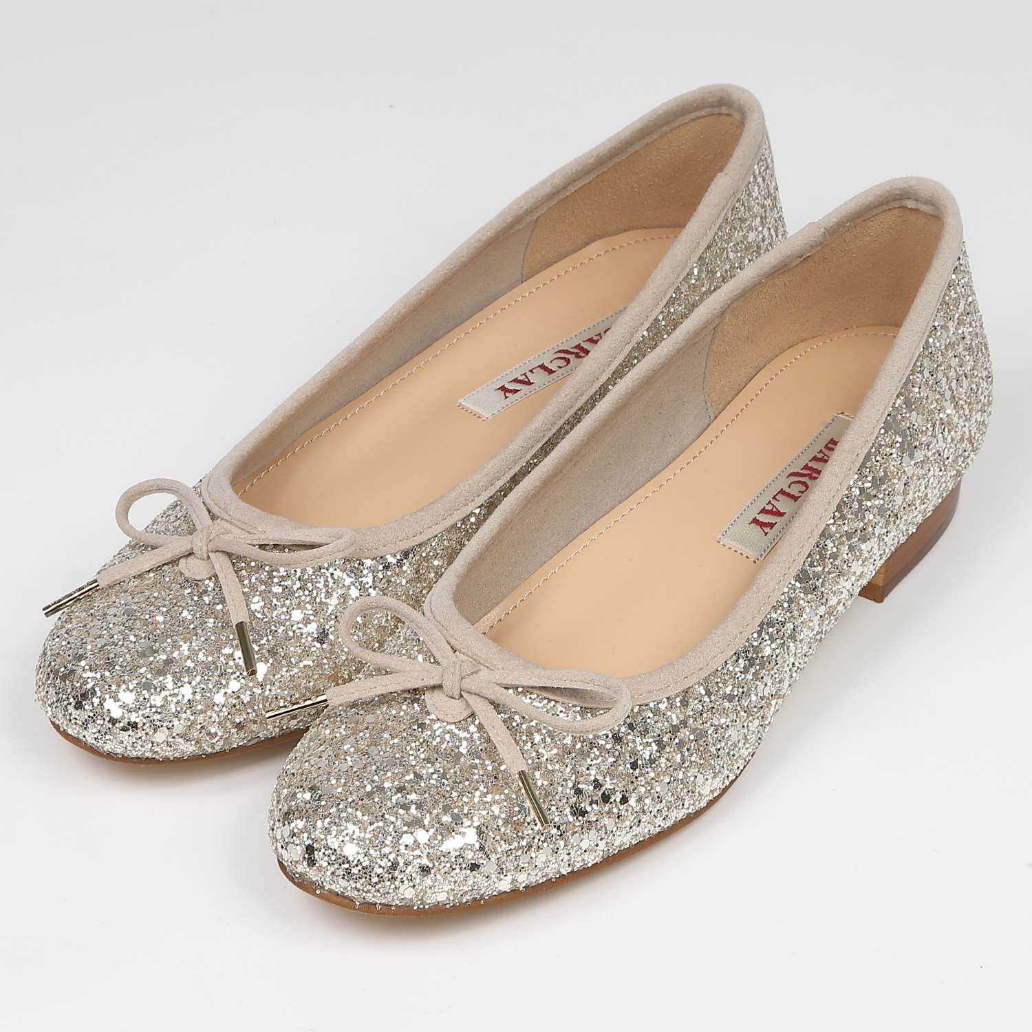 バレエシューズ