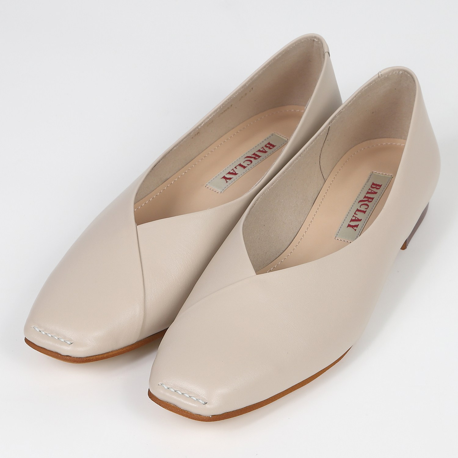 Ⅴカットカッターパンプス