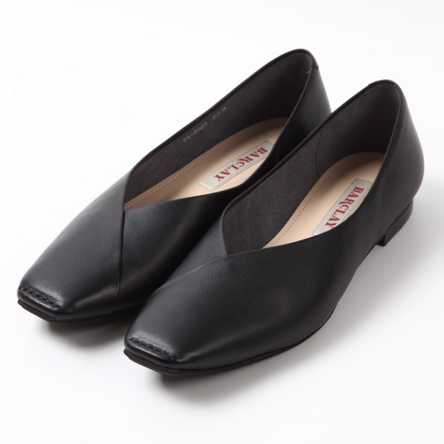 Ⅴカットカッターパンプス