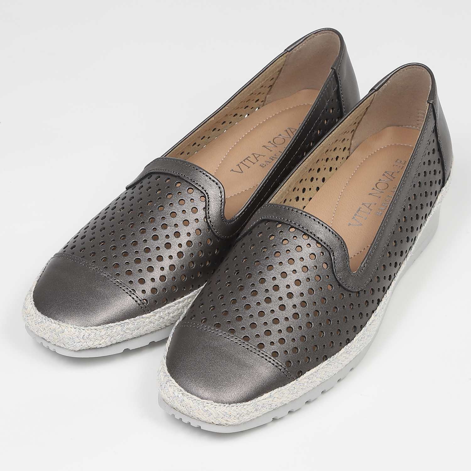 パンチングスリップオンシューズ