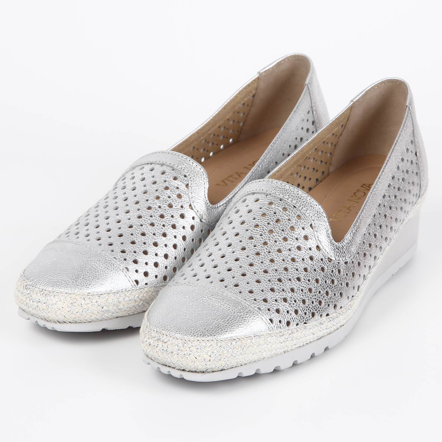 パンチングスリップオンシューズ