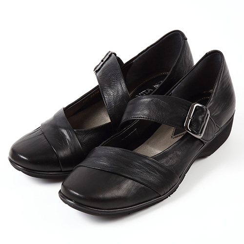 甲ベルトカジュアルシューズ