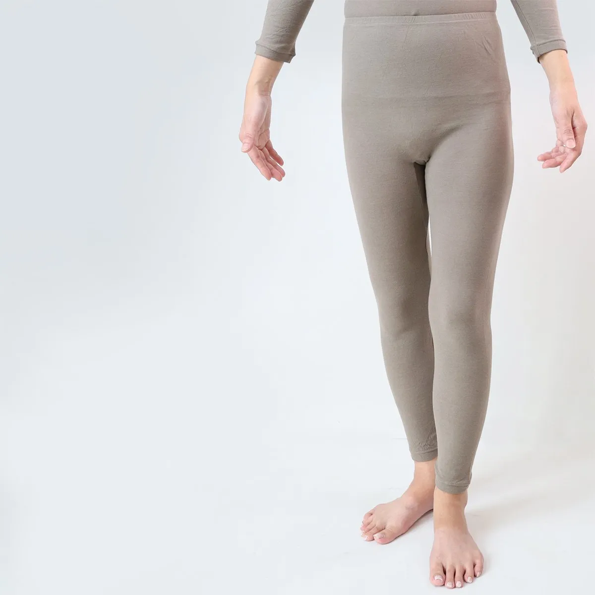 天然草木泥染めボトムス（女性）